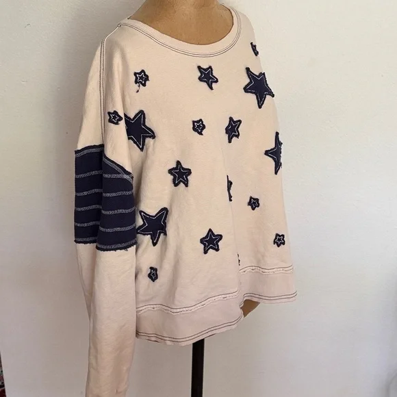 Pilcro sz M Cream Textured cotton Top appliqué star details in navy arm bands - Picture 5 of 8